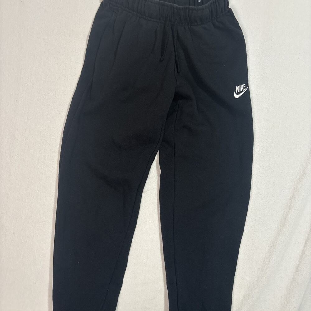 Nike Sweatpants Mens XS Black Fleece Joggers tapered leg cuff and Pockets